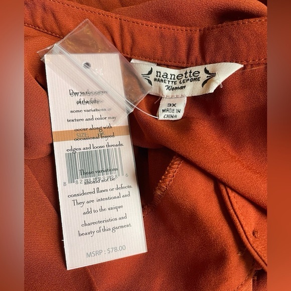 Women's Plus Size Blouse (3X) - Picture 2 of 4